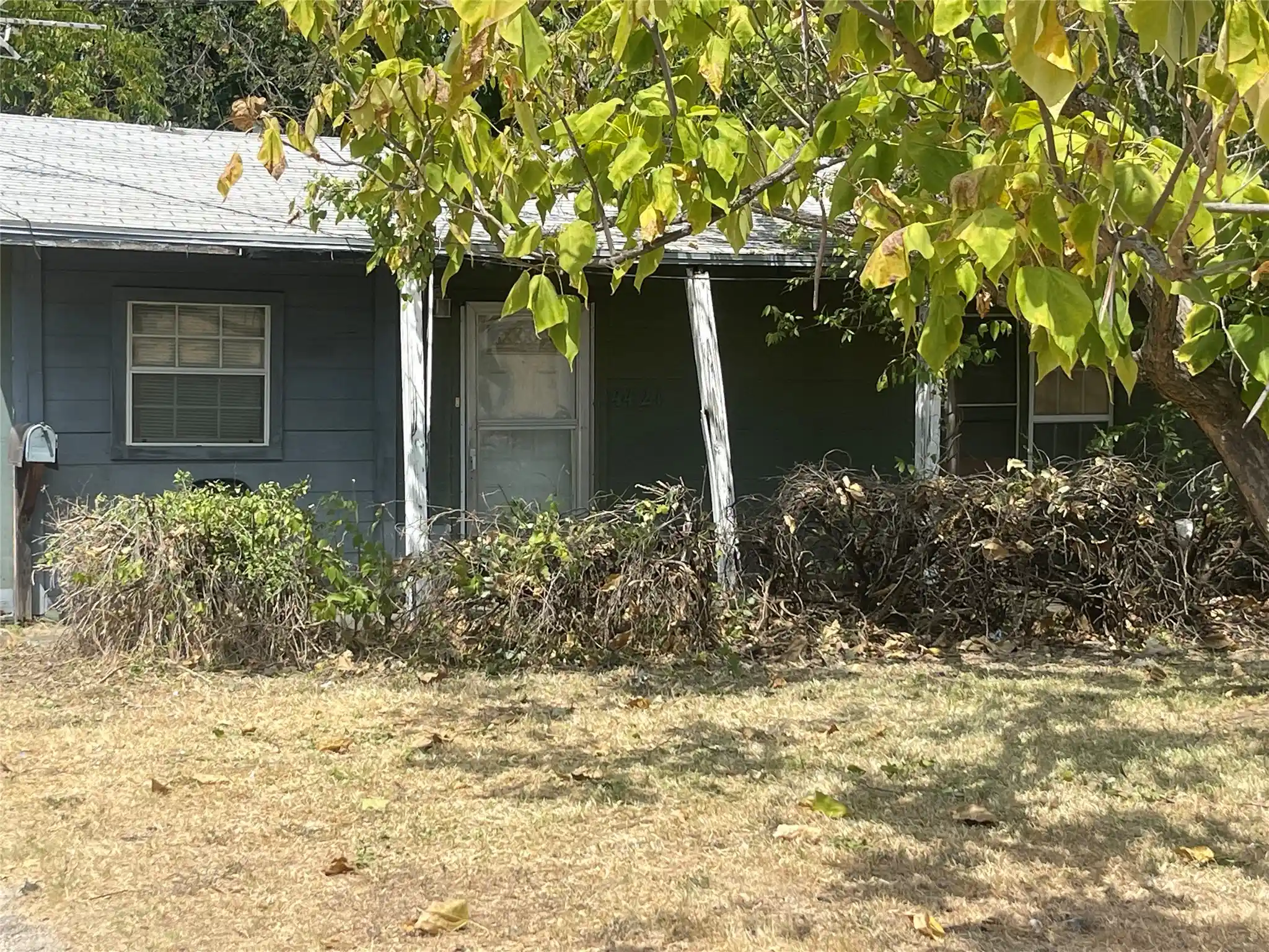 Photo 1 of Sale Pending at 4421 Hardeman St, Fort Worth, TX 76119 | MLS# 21387847 | Listing updated on 2026-10-23