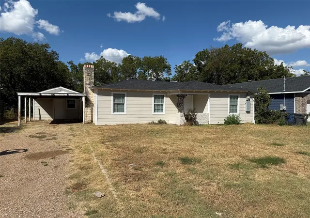 Photo 1 of Single family home for sale at 3233 Springview Ave, Dallas, TX 75216 | MLS# 21387683 | Listing updated on 2026-09-16