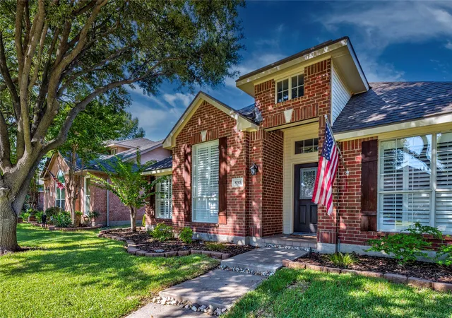 Photo 2 of Single family home for sale at 8745 Turnberry Dr, Frisco, TX 75036 | MLS# 21386361 | Listing updated on 2026-10-09