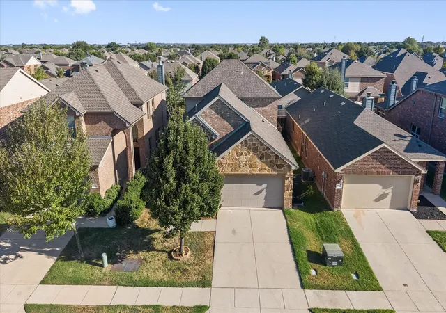 Photo 2 of Single family home for sale at 8825 Deadwood Ln, Aubrey, TX 76227 | MLS# 21386621 | Listing updated on 2026-10-07