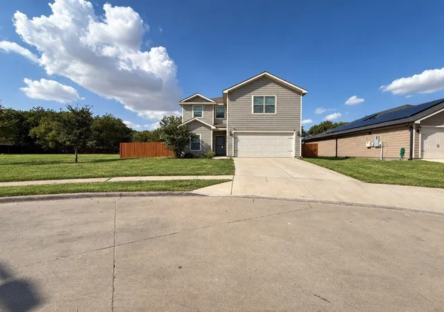 Photo 2 of Single family home for sale at 4616 Skipador Dr, Fort Worth, TX 76179 | MLS# 21379626 | Listing updated on 2026-09-21