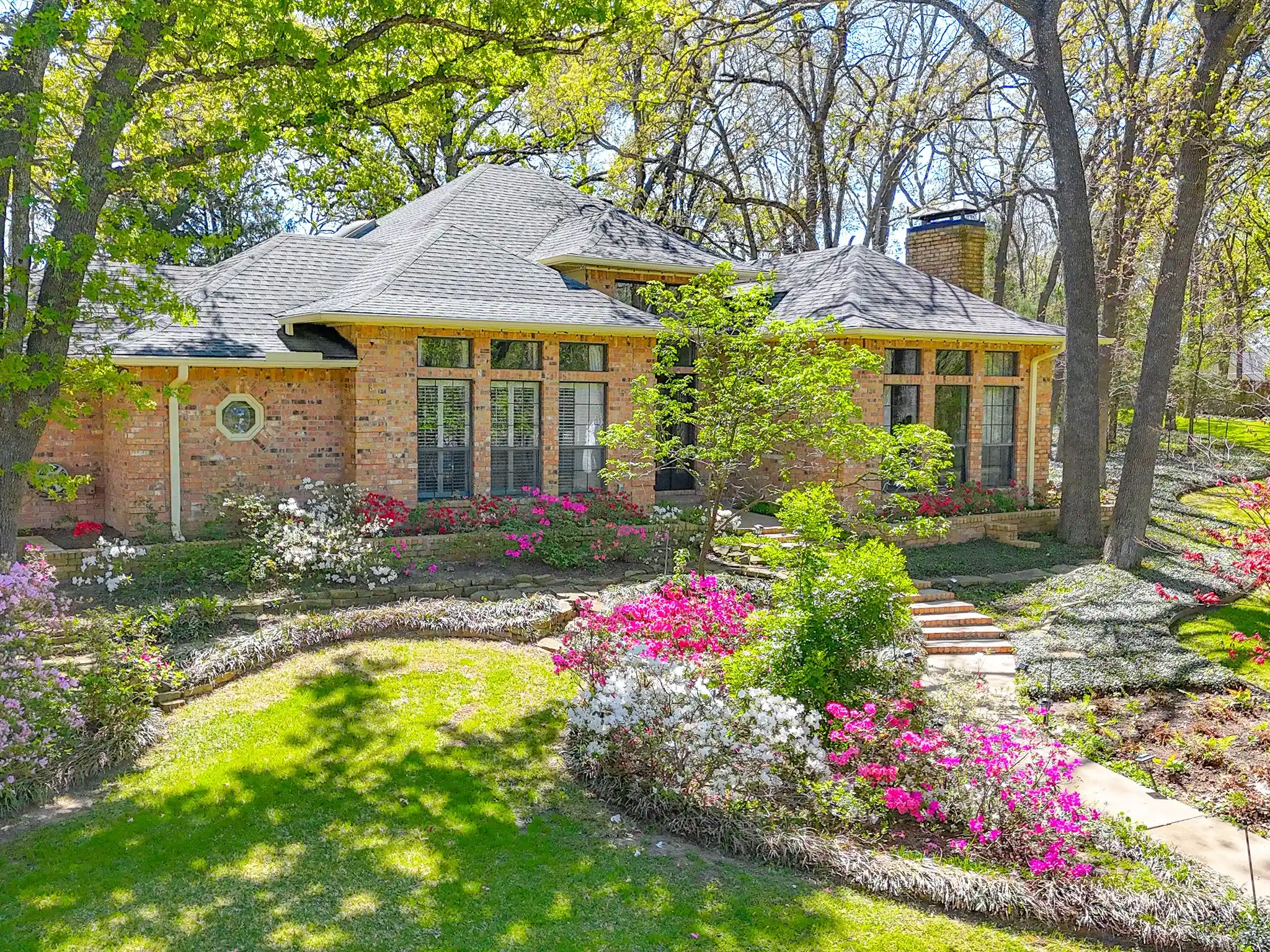 Photo 1 of Single family home for sale at 305 County Rd 0008, Corsicana, TX 75110 | MLS# 21384747 | Listing updated on 2026-10-22