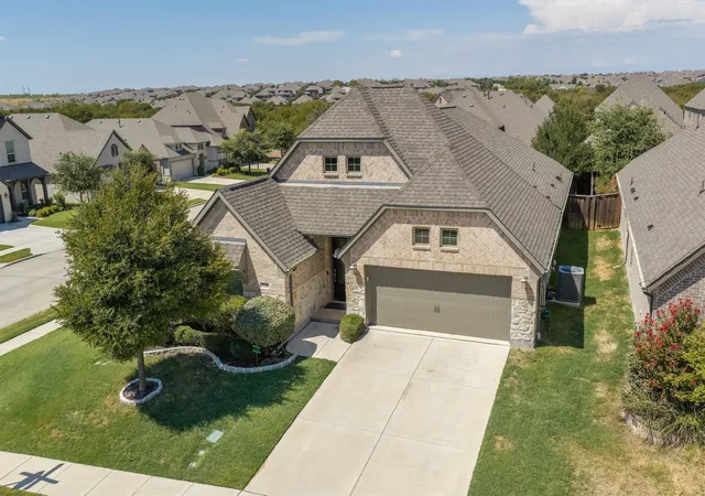 Photo 3 of Single family home for sale at 3728 Birch Wood Ct, Argyle, TX 76226 | MLS# 21382832 | Listing updated on 2026-10-04