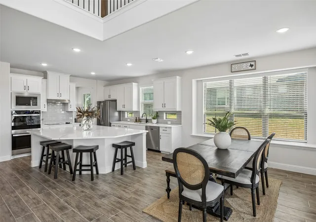 Photo 4 of Single family home for sale at 864 Shadow Valley Rd, Whitesboro, TX 76273 | MLS# 21384115 | Listing updated on 2026-09-30