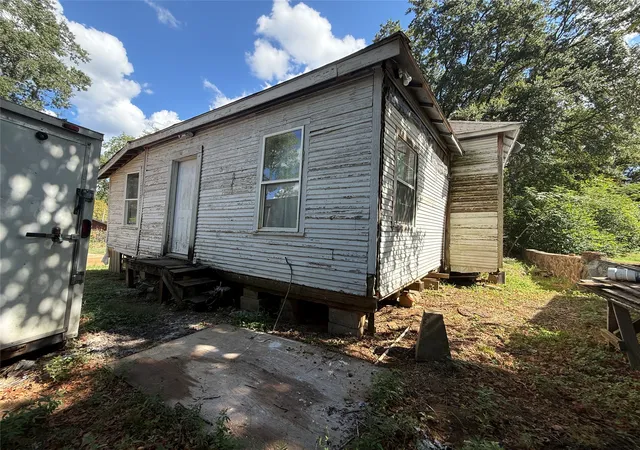 Photo 40 of Single family home for sale at 109 E Gooch St, Palestine, TX 75801 | MLS# 21385702 | Listing updated on 2026-09-17