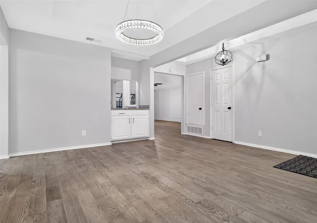 Photo 3 of Single family home for sale at 805 Green Brk Dr, Allen, TX 75002 | MLS# 21386586 | Listing updated on 2026-10-08