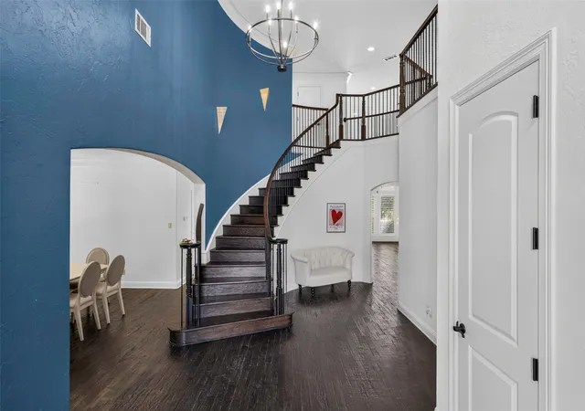 Photo 3 of Single family home for sale at 2204 Castle View Rd, Mansfield, TX 76063 | MLS# 21387670 | Listing updated on 2026-10-09