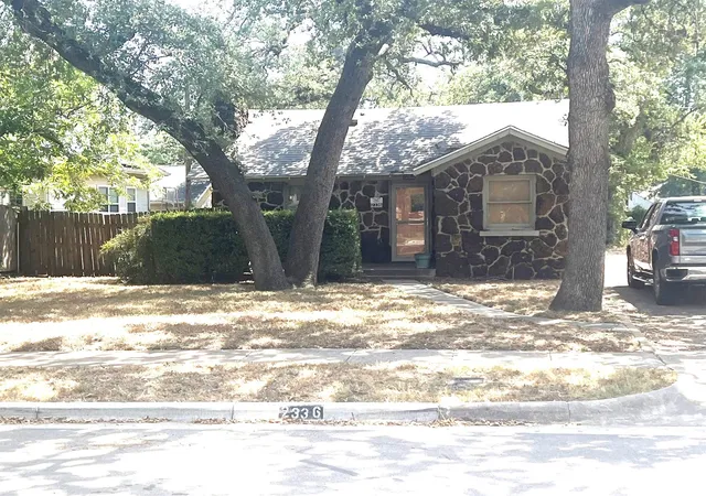 Photo 1 of Sale Pending at 2336 Carnation Ave, Fort Worth, TX 76111 | MLS# 21386246 | Listing updated on 2026-09-19