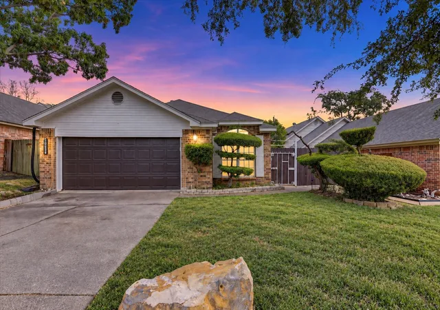 Photo 1 of Single family home for sale at 10634 Tall Oak Dr, Fort Worth, TX 76108 | MLS# 21386405 | Listing updated on 2026-10-07