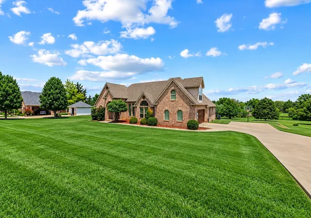 Photo 22 of Single family home for sale at 3707 Heatherwood Ln, Sherman, TX 75090 | MLS# 21385990 | Listing updated on 2026-10-09