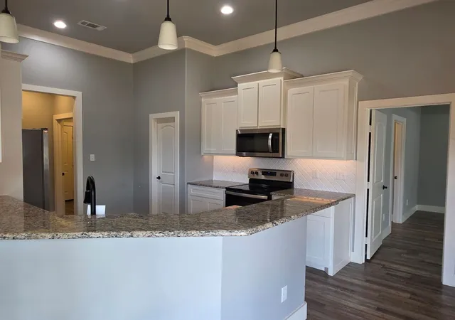 Photo 3 of Single family home for sale at 906 Stone Meadow Dr, Mabank, TX 75147 | MLS# 21388007 | Listing updated on 2026-09-17