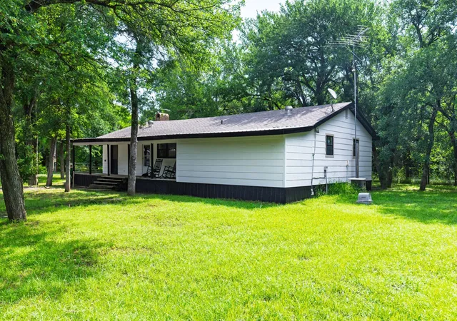 Photo 3 of Single family home for sale at 7478 County Rd 1020, Wolfe City, TX 75496 | MLS# 21388021 | Listing updated on 2026-09-17