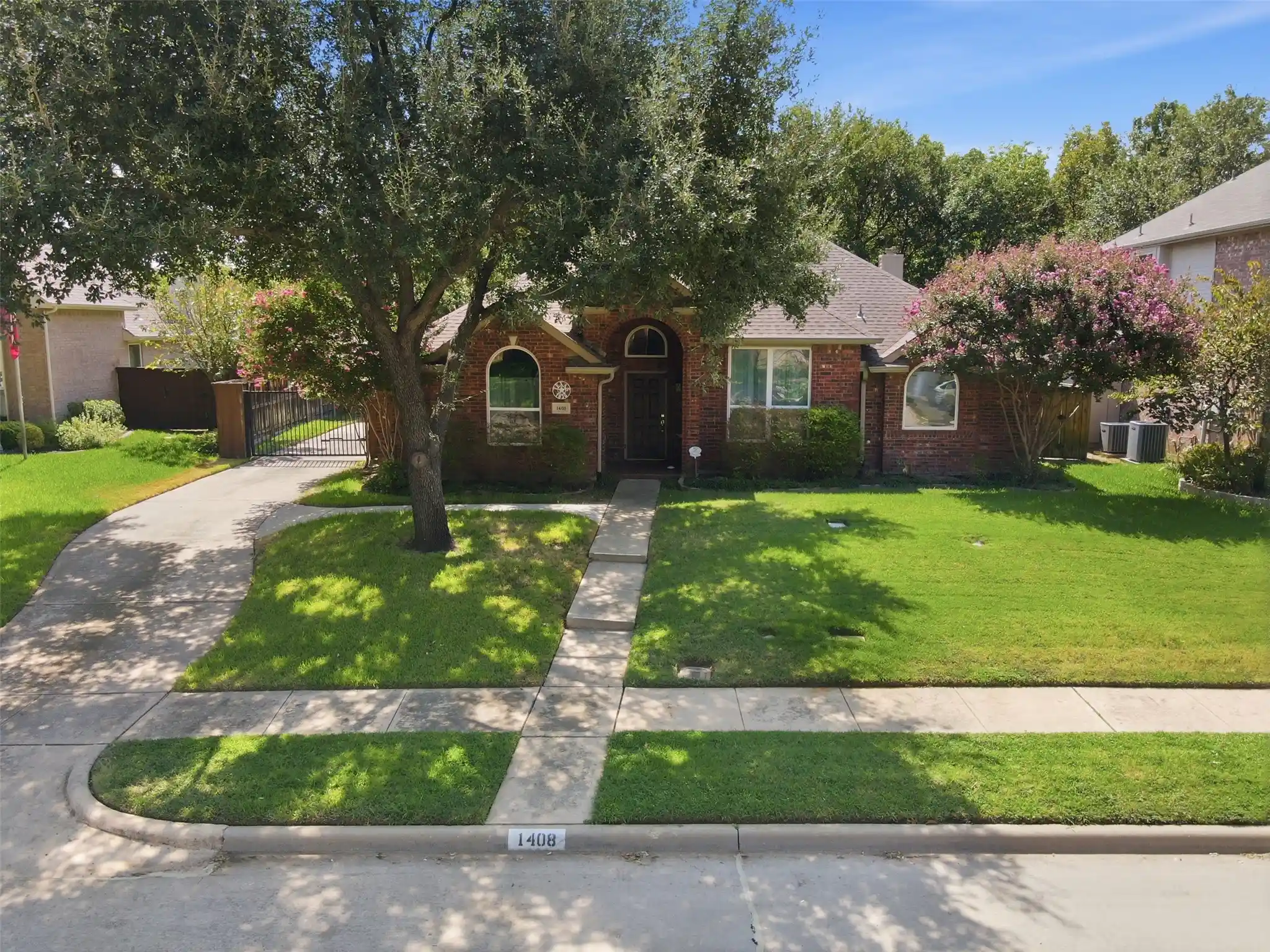 Photo 1 of Single family home for sale at 1408 Berne Ln, Lewisville, TX 75067 | MLS# 21387778 | Listing updated on 2026-10-21