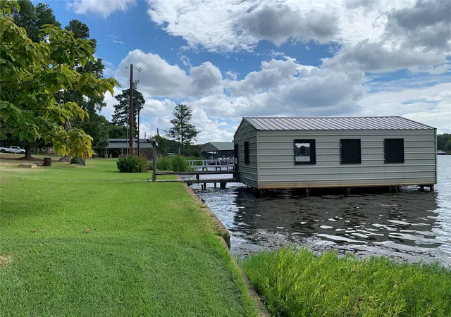 Photo 2 of Single family home for sale at 1361 County Rd 3230, Quitman, TX 75783 | MLS# 21388001 | Listing updated on 2026-09-20