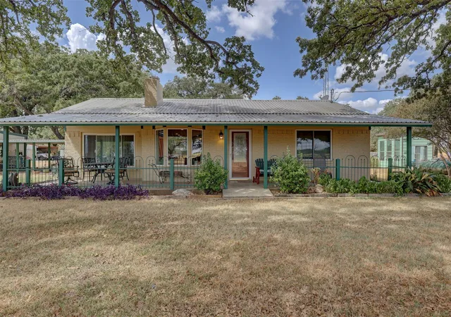 Photo 4 of House for sale at 224 County Rd 3625, Clifton, TX 76634 | MLS# 21388185 | Listing updated on 2026-09-27