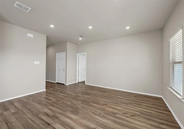 Photo 3 of Single family home for sale at 7100 Guadalupe Rd, China Spring, TX 76633 | MLS# 21387686 | Listing updated on 2026-09-17