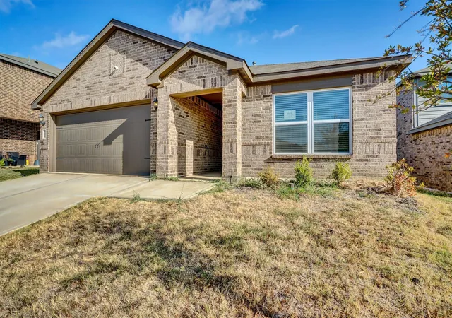 Photo 3 of Single family home for sale at 921 Clark Dr, Ferris, TX 75125 | MLS# 21387754 | Listing updated on 2026-10-01