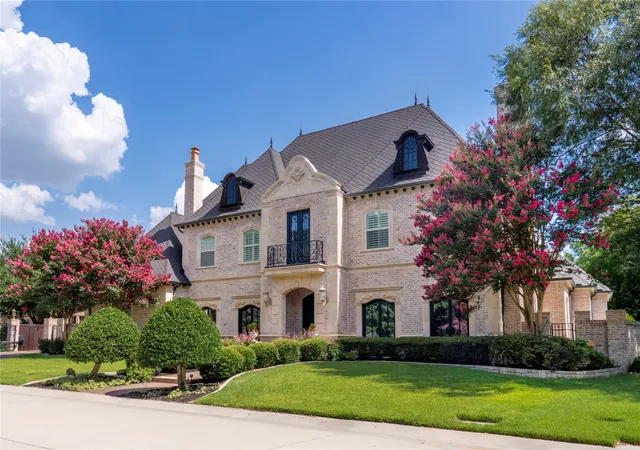 Photo 1 of Mansion for sale at 1430 Eagle Bnd, Southlake, TX 76092 | MLS# 21388182 | Listing updated on 2026-09-17