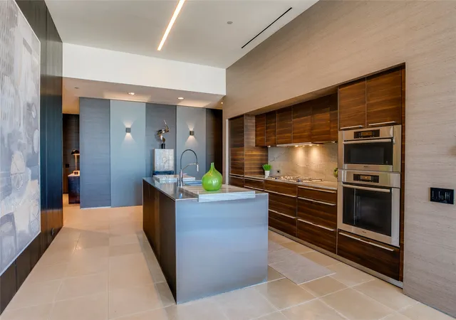 Photo 3 of Condo for sale at 1717 Arts Plz #1910, Dallas, TX 75201 | MLS# 21386991 | Listing updated on 2026-09-19