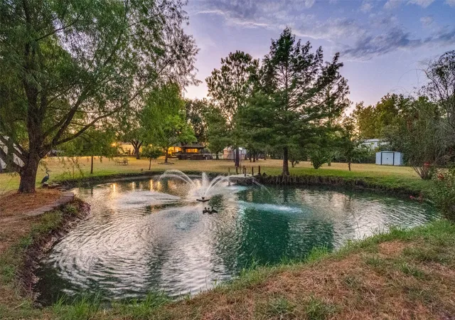Photo 2 of Single family home for sale at 611 Combine Rd, Seagoville, TX 75159 | MLS# 21381888 | Listing updated on 2026-09-17