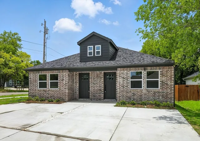 Photo 2 of Single family home for sale at 3206 Sayle St #101 & 102, Greenville, TX 75401 | MLS# 21387251 | Listing updated on 2026-09-25