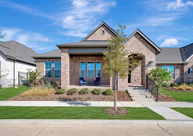 Photo 1 of Sale Pending at 2085 Pine Grv Ln, Arlington, TX 76005 | MLS# 21388377 | Listing updated on 2026-10-09