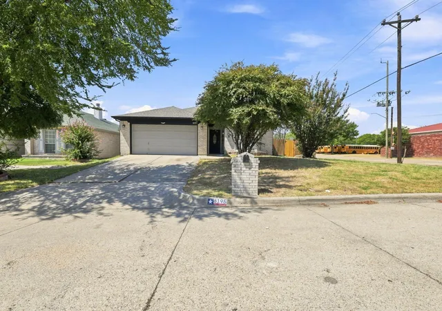 Photo 1 of Single family home for sale at 8195 Waterside Trl, Fort Worth, TX 76137 | MLS# 21388374 | Listing updated on 2026-10-29