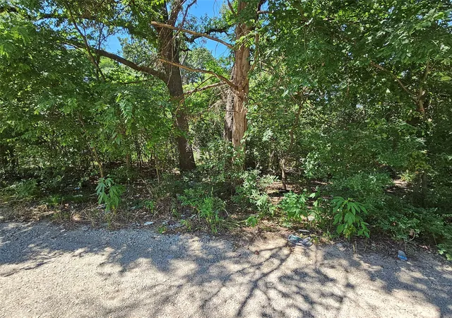 Photo 1 of Land for sale at Lot 1 Bird Hl Dr, Quinlan, TX 75474 | MLS# 21388392 | Listing updated on 2026-09-18