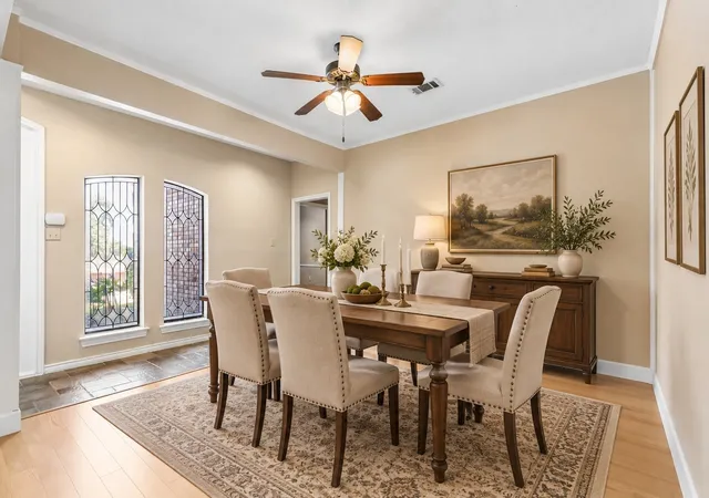 Photo 3 of Single family home for sale at 6512 Shorewood Dr, Arlington, TX 76016 | MLS# 21386671 | Listing updated on 2026-09-20