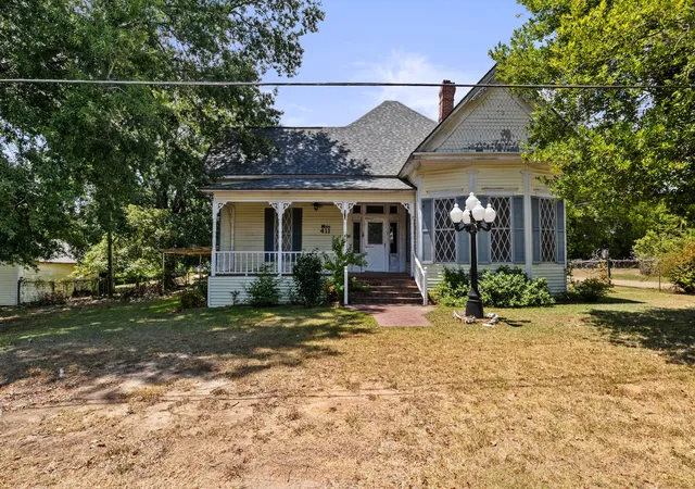Photo 1 of Single family home for sale at 411 Ellis, Hughes Springs, TX 75656 | MLS# 21388412 | Listing updated on 2026-09-17