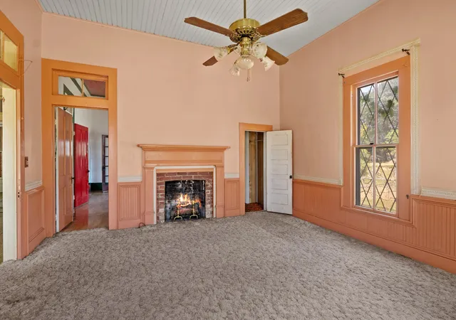 Photo 4 of Single family home for sale at 411 Ellis, Hughes Springs, TX 75656 | MLS# 21388412 | Listing updated on 2026-09-17