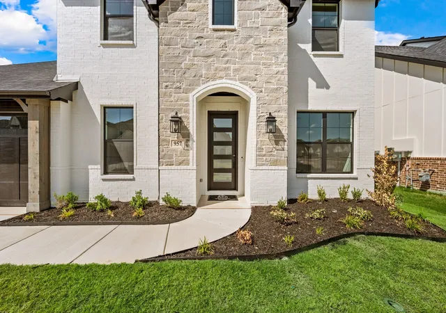 Photo 3 of Single family home for sale at 957 Highlands Ave, Aledo, TX 76008 | MLS# 21388461 | Listing updated on 2026-10-09
