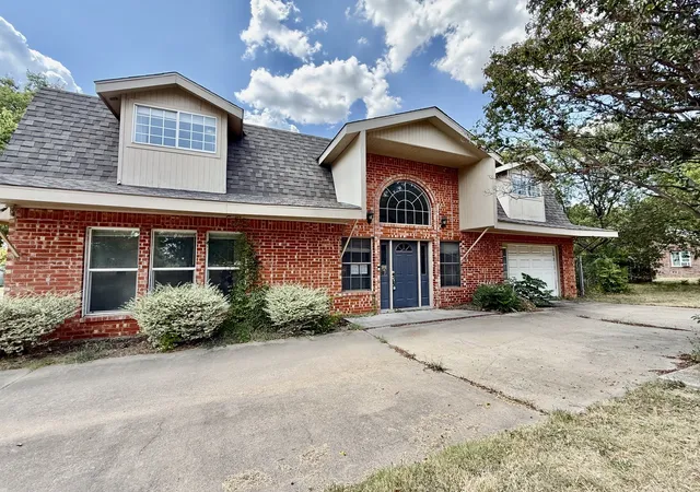 Photo 1 of Single family home for sale at 312 S Mockingbird Ln, Keene, TX 76059 | MLS# 21388370 | Listing updated on 2026-09-17