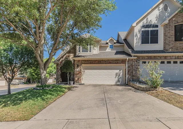 Photo 1 of Townhouse for sale at 346 Emma Call Ct, Decatur, TX 76234 | MLS# 21386814 | Listing updated on 2026-09-17