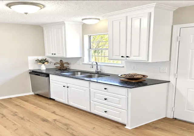 Photo 4 of Single family home for sale at 4908 Dahlia Dr, Bossier City, LA 71111 | MLS# 21387504 | Listing updated on 2026-10-06