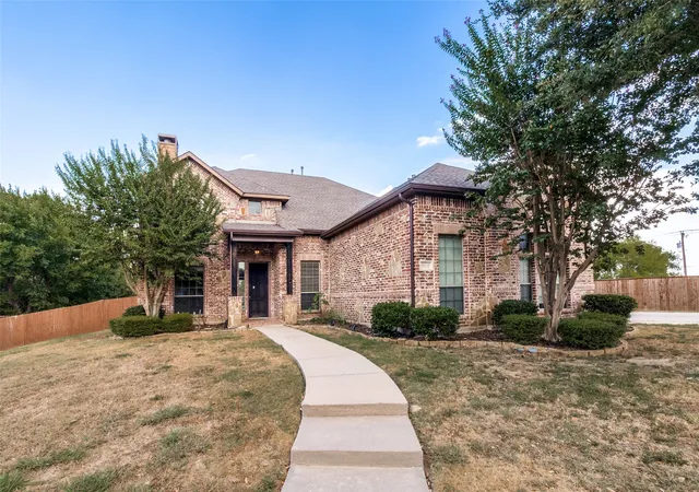 Photo 1 of Single family home for sale at 6631 Crestmoor Ln, Sachse, TX 75048 | MLS# 21388522 | Listing updated on 2026-10-04