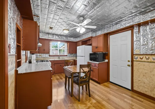 Photo 3 of Single family home for sale at 309 Elm St, Whitesboro, TX 76273 | MLS# 21387951 | Listing updated on 2026-09-17