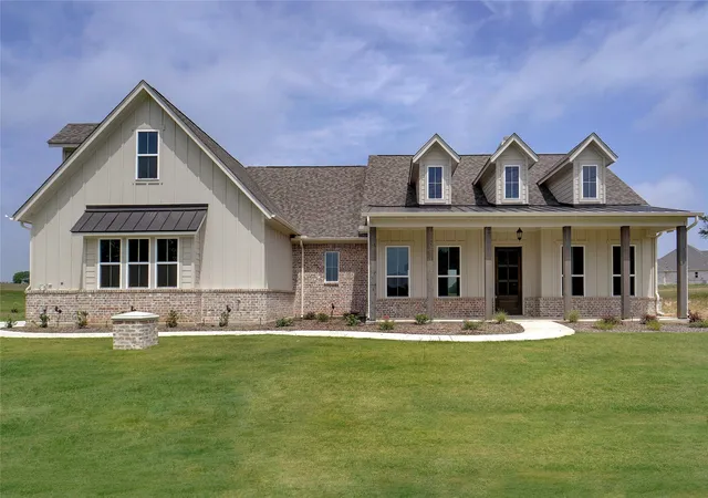 Photo 1 of Single family home for sale at 9101 Zion Hl Rd, Poolville, TX 76487 | MLS# 21386847 | Listing updated on 2026-10-07