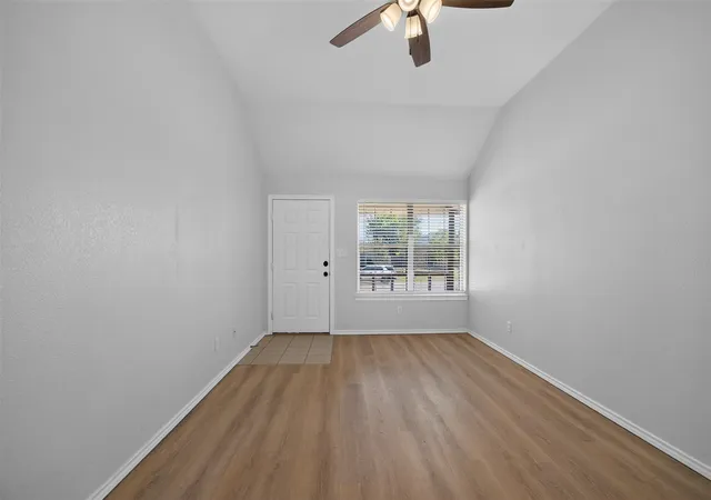 Photo 3 of Single family home for sale at 611 Oliver Ln, Waxahachie, TX 75165 | MLS# 21386712 | Listing updated on 2026-10-06