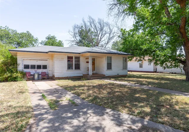 Photo 1 of Single family home for sale at 1404 Herring, Merkel, TX 79536 | MLS# 21388600 | Listing updated on 2026-09-17