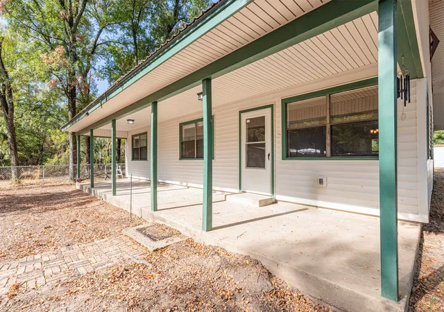 Photo 4 of Single family home for sale at 7263 State Hwy 276, Point, TX 75472 | MLS# 21387054 | Listing updated on 2026-10-08