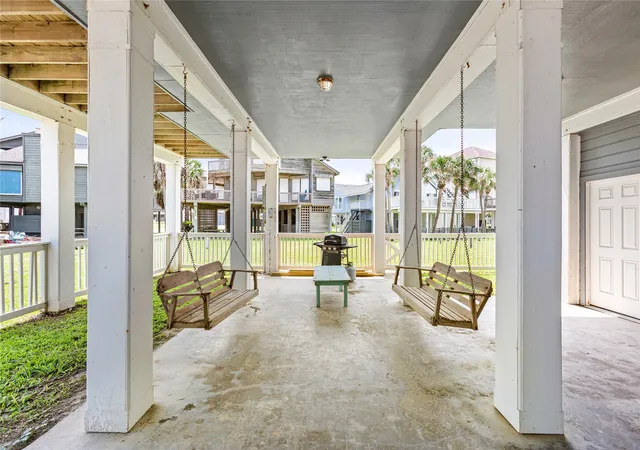 Photo 1 of Single family home for sale at 4239 Spoonbill Ln, Galveston, TX 77554 | MLS# 21388676 | Listing updated on 2026-09-17
