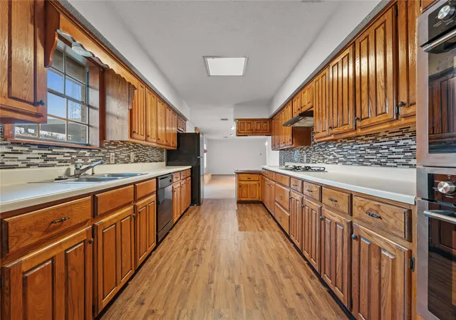 Photo 3 of Single family home for sale at 1825 Mahalia Dr, Waco, TX 76705 | MLS# 21380232 | Listing updated on 2026-09-17