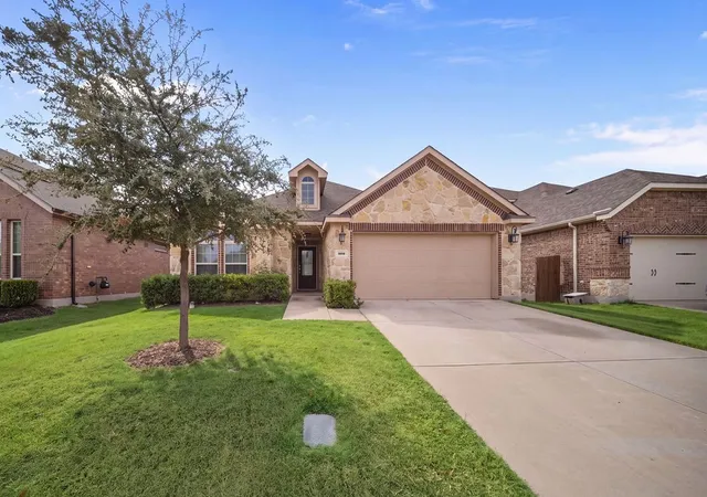 Photo 2 of Single family home for sale at 908 Lake Sierra Way, Little Elm, TX 75068 | MLS# 21388699 | Listing updated on 2026-10-07