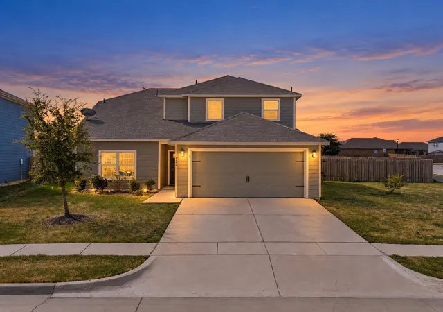 Photo 1 of Single family home for sale at 122 Austin Ave, Venus, TX 76084 | MLS# 21356307 | Listing updated on 2026-10-07