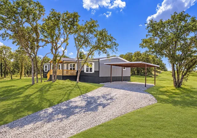 Photo 3 of Manufactured home for sale at 242 Huddleston Rd, Sunset, TX 76270 | MLS# 21349555 | Listing updated on 2026-09-17