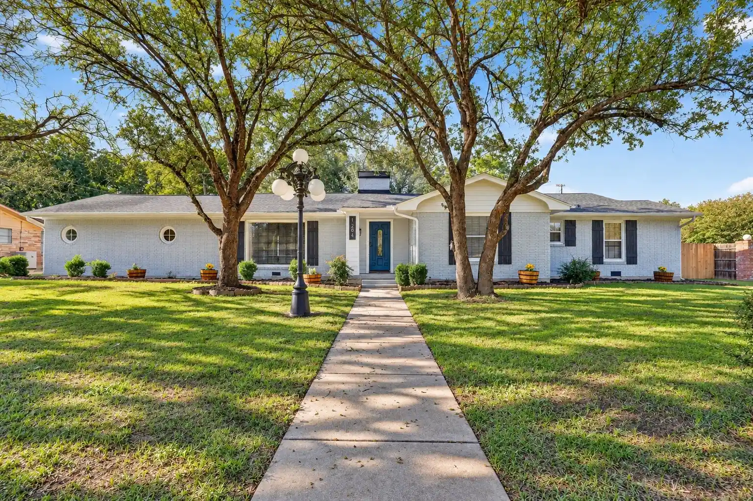 Photo 1 of Single family home for sale at 1204 Loma Alta Pl, Cleburne, TX 76033 | MLS# 21383640 | Listing updated on 2026-10-10