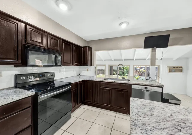 Photo 3 of Single family home for sale at 3820 Aspenwood Dr, Bedford, TX 76021 | MLS# 21388748 | Listing updated on 2026-10-07