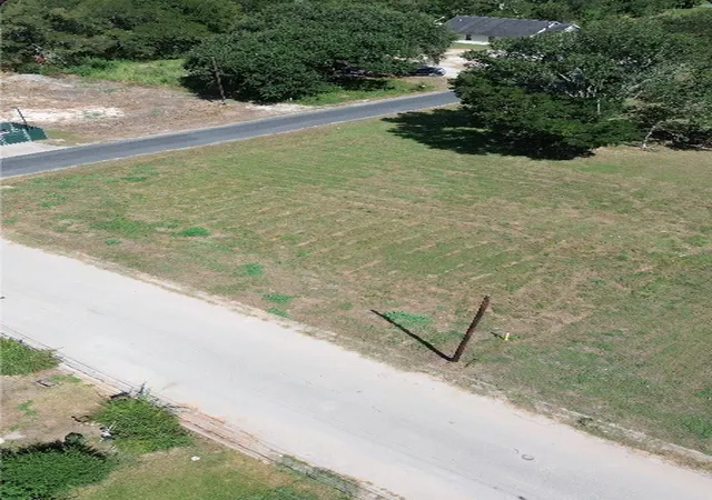 Land for sale at 601 Universal St #B, Navasota, TX 77868 | MLS# 21384082