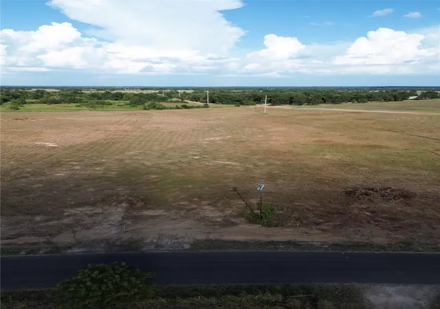 Photo 1 of Land for sale at 0 Grant Prairie Rd #3, Franklin, TX 77856 | MLS# 21380454 | Listing updated on 2026-10-01